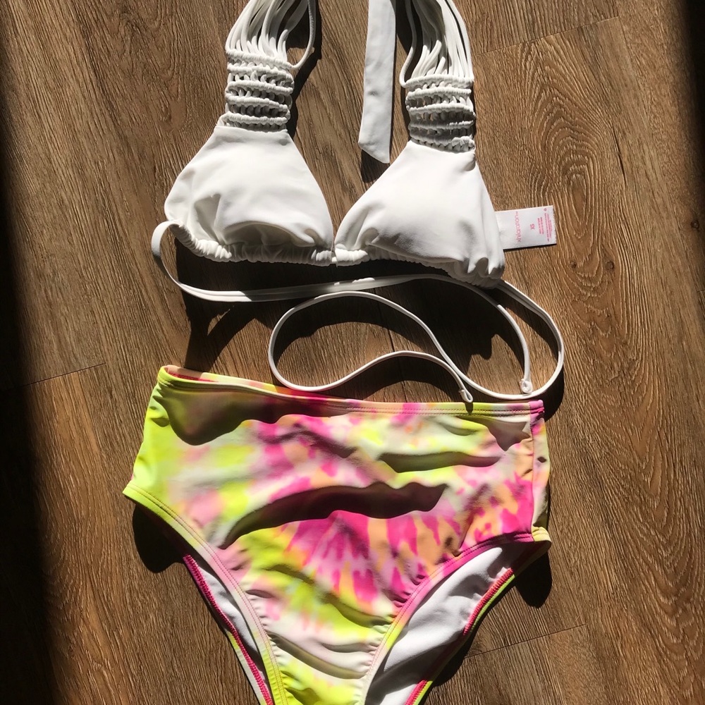 assorted swimsuits - Picture 5 of 5
